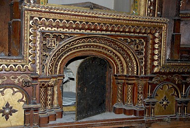 Klosterkirche: der von Bruder Johannes angefertigte Altar - Tabernakel
