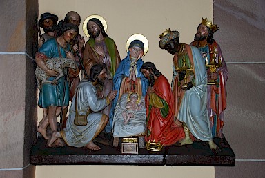 Schnitzerei von Bruder Johannes: Christi Geburt